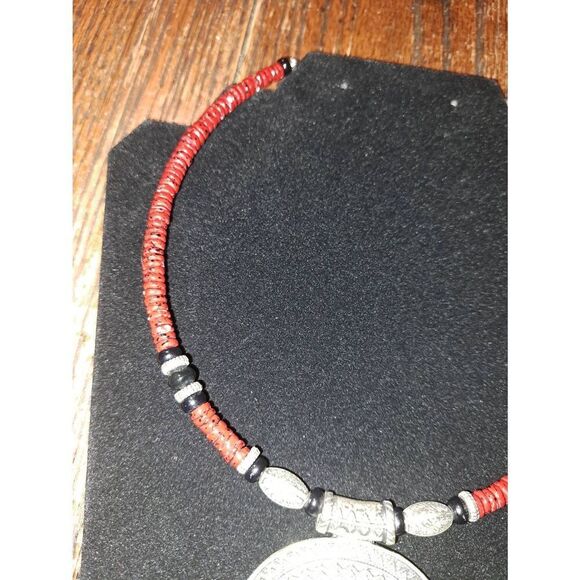 Premier Designs "Red Spice" Necklace – Antique Silver Tone with Genuine Shells - Picture 3 of 7